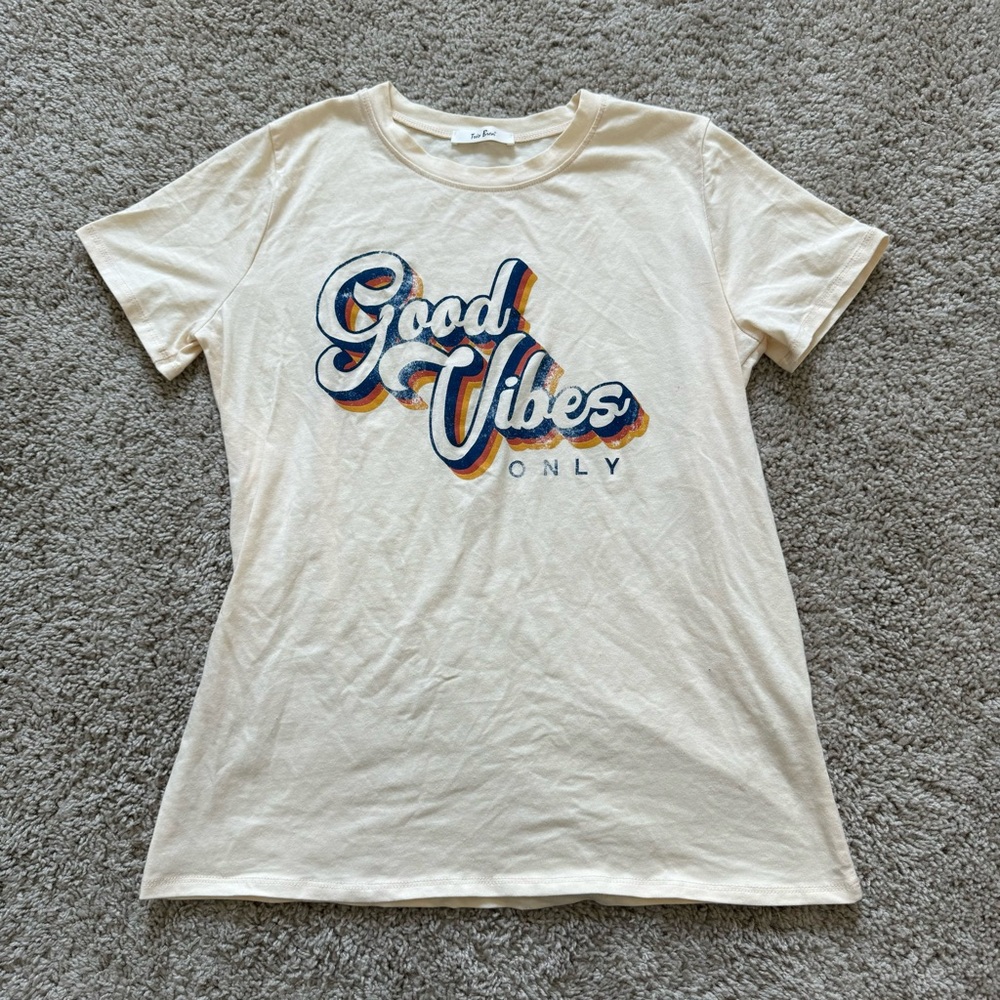 Tres Bien Good Vibes Only Women’s Short Sleeve Shirt Cream Cotton - Size Medium